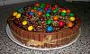 Bolo de Kit Kat com M&M's-459215_475143755834627_549010650_o.jpg