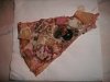 Pizza de Fiambre, Atum e Chouri�o com Cogumelos, Anan�s e Azeitonas-gedc0237.jpg