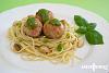 -almondegas-frango-molho-pesto-1.jpg