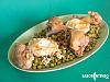 -frango-ervilhas-ovos-escalfados-1.jpg